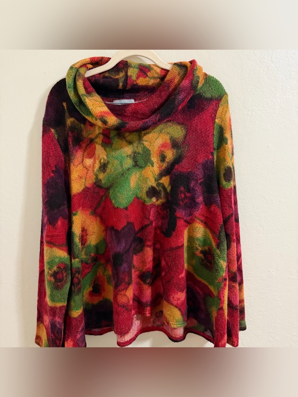 Habitat Abstract Floral Easy Cowl
Sweater - Large watercolor floral print. - Picture 3 of 11